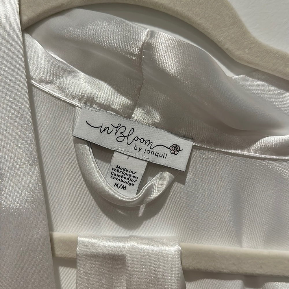 The Bride Wrap Robe - Picture 10 of 10